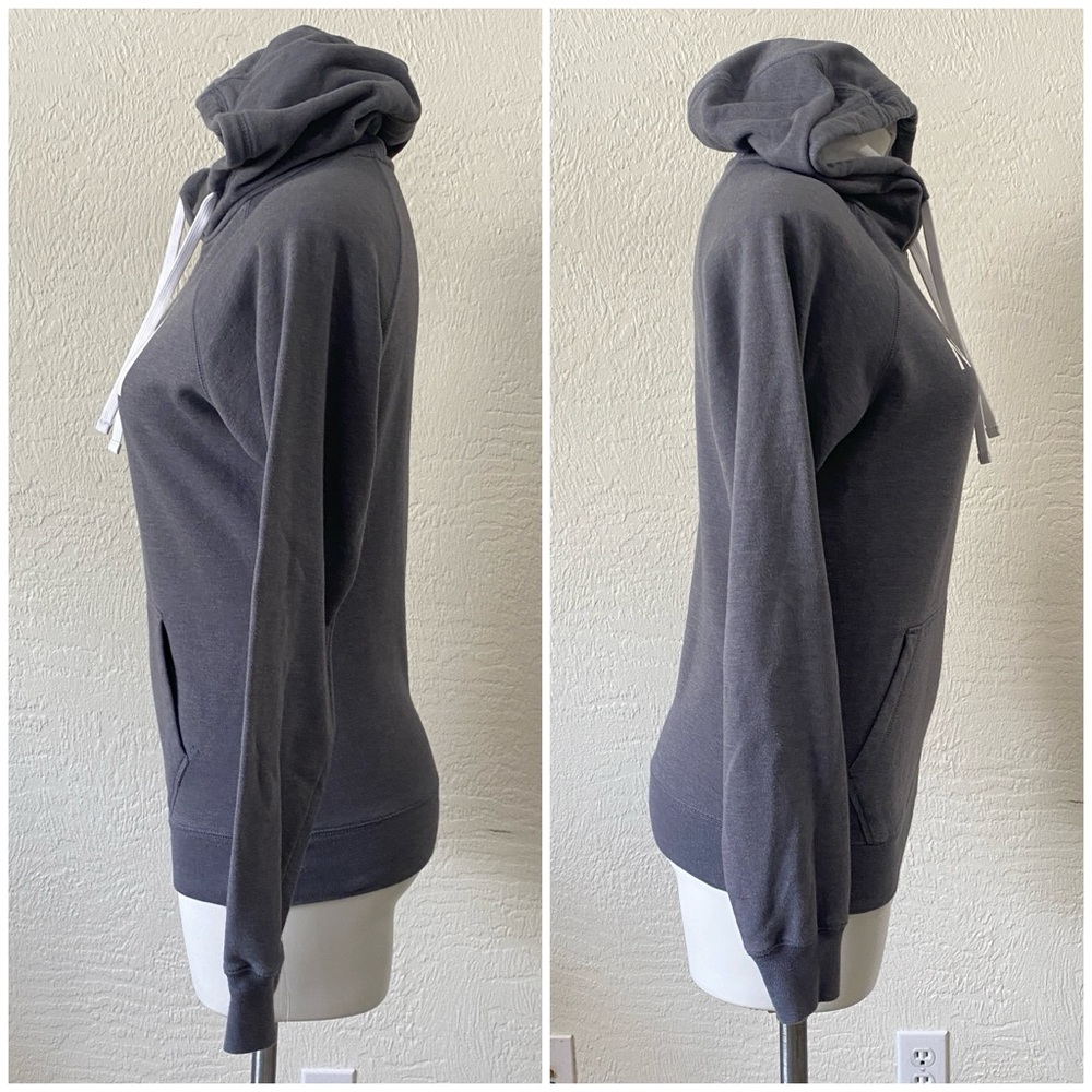 Women’s The North Face Gray Pullover Hoodie Long Sleeve White Graphic Logo Small - Picture 3 of 9